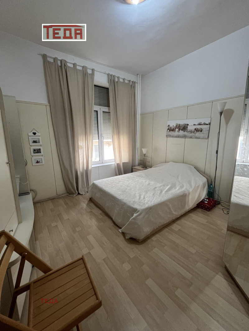 Продава  3-стаен град Враца , Център , 92 кв.м | 99493989 - изображение [8]