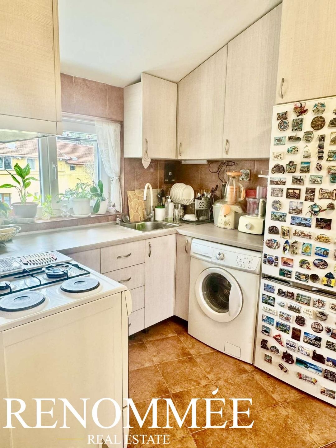 Продава 3-СТАЕН, гр. София, Света Троица, снимка 4 - Апартаменти - 54325984