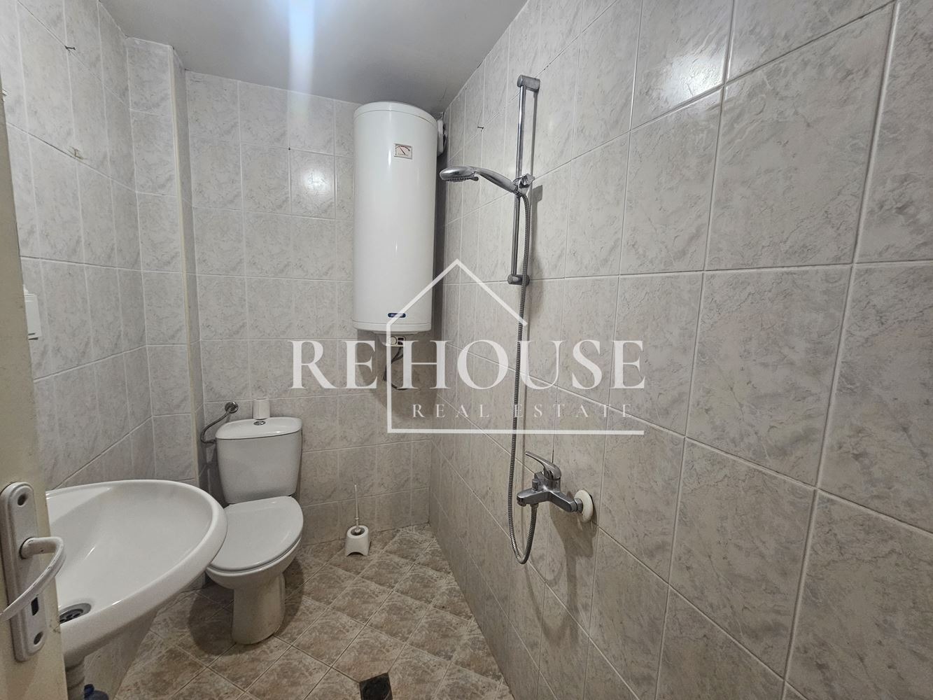 Продава 3-СТАЕН, гр. Варна, Централна поща, снимка 9 - Апартаменти - 55722203