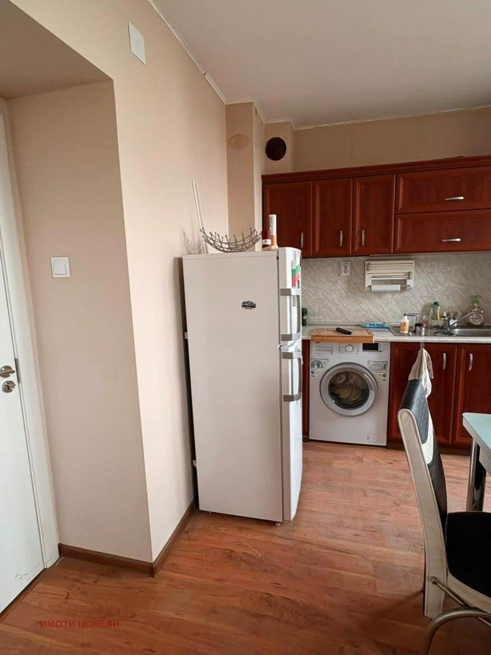 Продава 3-СТАЕН, гр. Раднево, област Стара Загора, снимка 4 - Апартаменти - 56068583