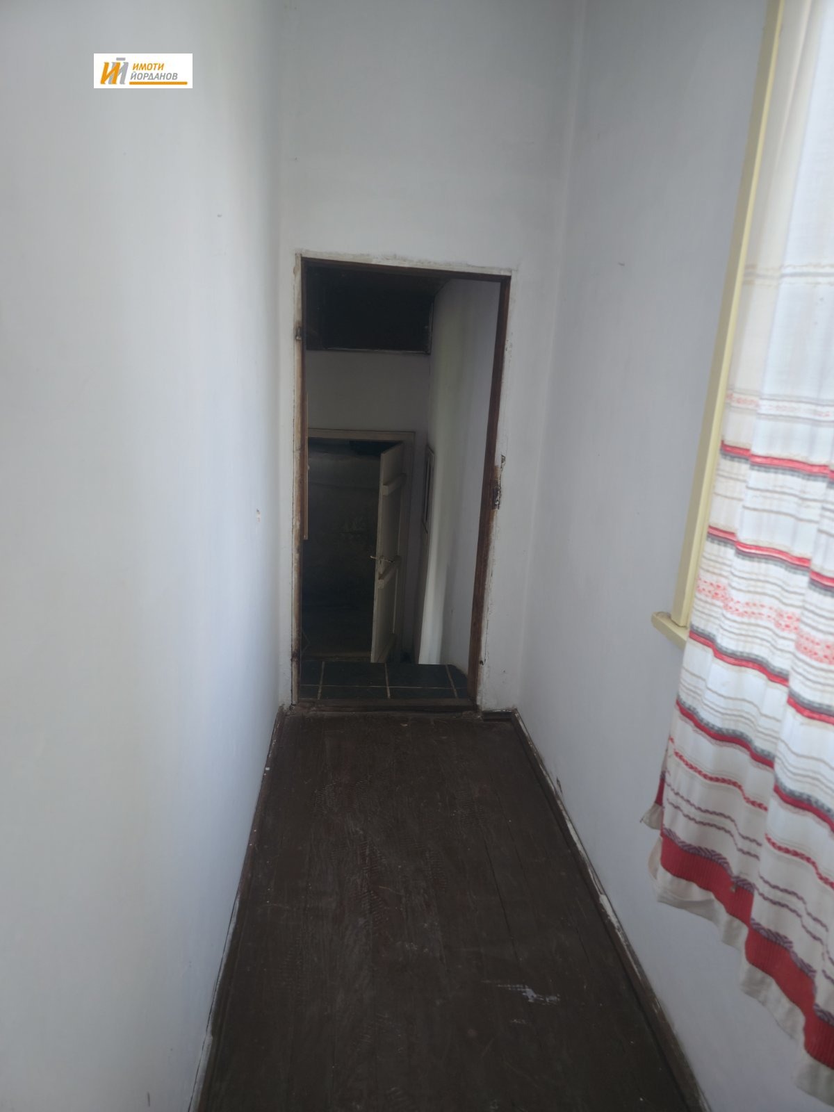 Продава КЪЩА, с. Патреш, област Велико Търново, снимка 11 - Къщи - 53674650