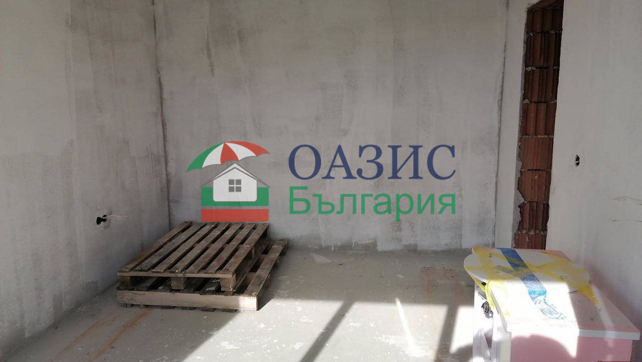 Продава КЪЩА, с. Полски извор, област Бургас, снимка 11 - Къщи - 55041004