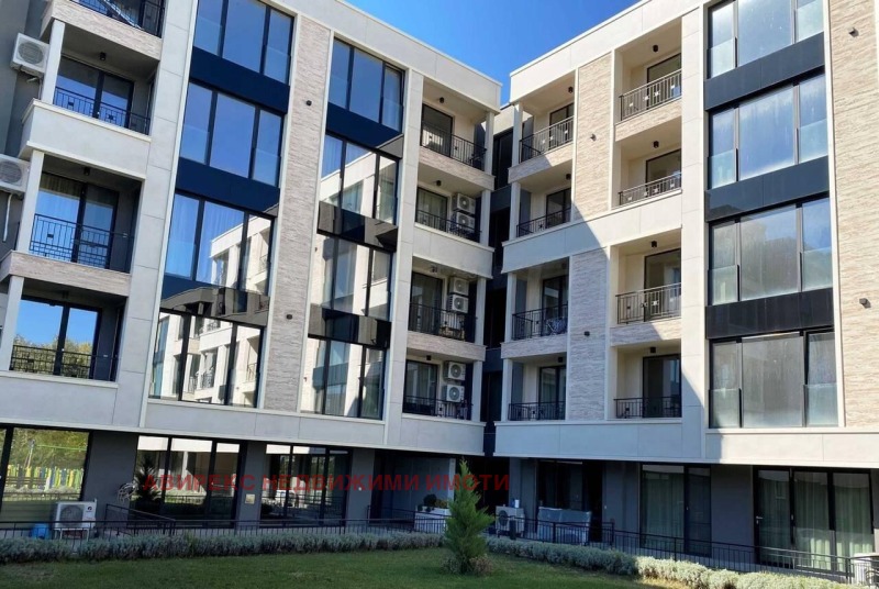 На продаж  1 спальня Пловдив , Христо Смирненски , 98 кв.м | 30636684