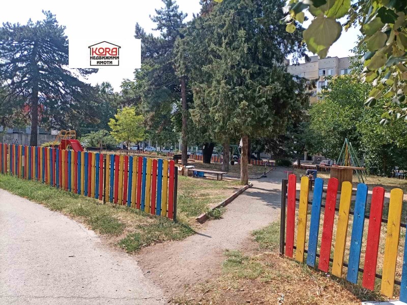 Eladó  1 hálószoba Pleven , Sirok centar , 65 négyzetméter | 40121161 - kép [10]
