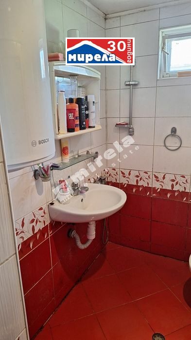 Till salu  Hus region Veliko Tarnovo , Parvomaici , 130 kvm | 44554623 - bild [6]