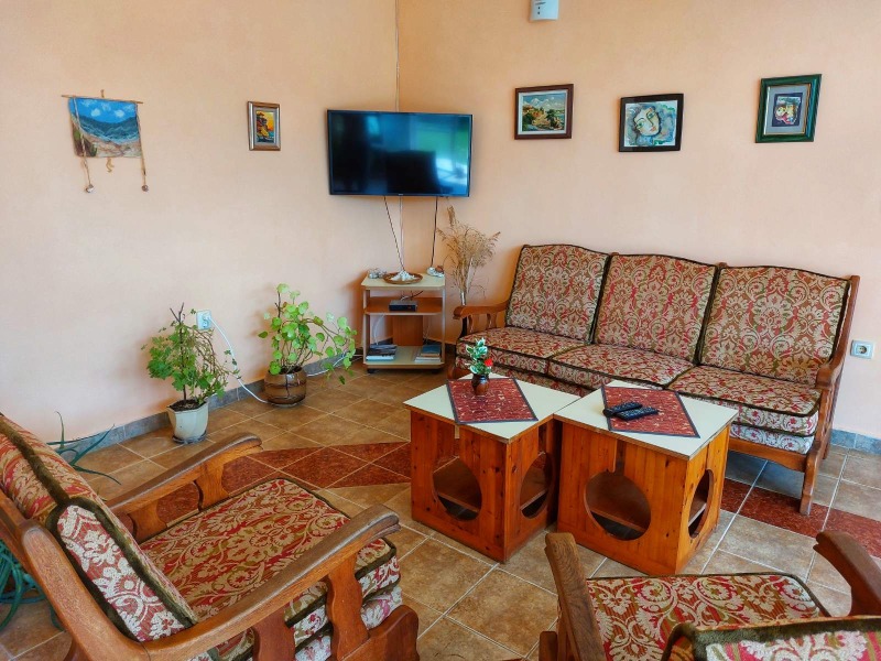 Продава КЪЩА, с. Крапец, област Добрич, снимка 5 - Къщи - 52393116