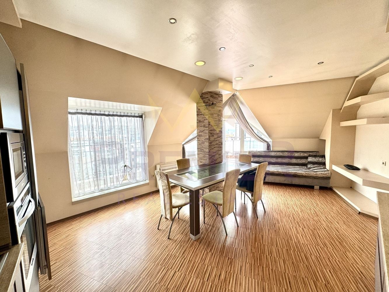 Продава 4-СТАЕН, гр. Варна, Колхозен пазар, снимка 4 - Апартаменти - 53915565