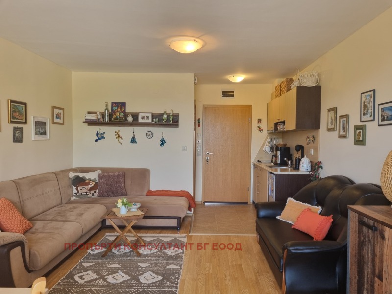 Продава  1-стаен, област Благоевград, гр. Разлог • 42 000 EUR • ID 72085044 — holmes.bg - [1] 