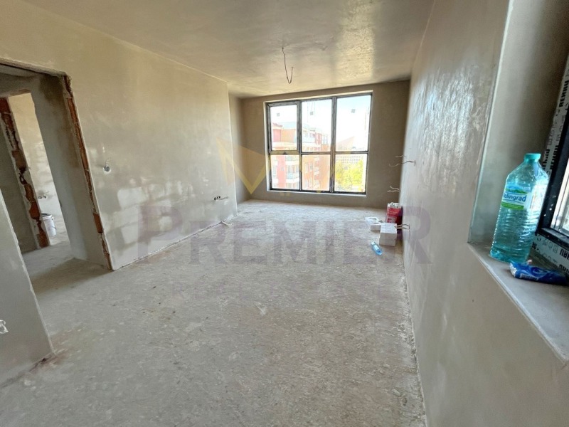 Eladó  3 hálószobás Sofia , Poligona , 174 négyzetméter | 62844497 - kép [2]