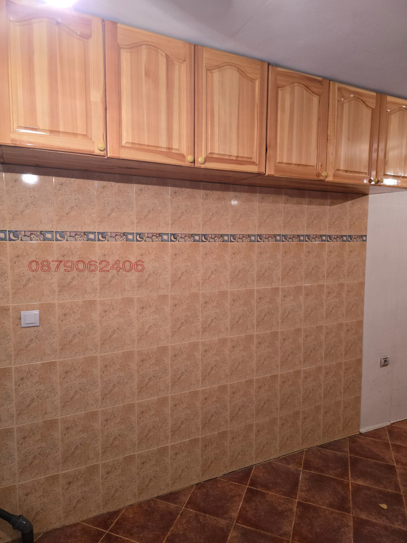 Продава ГАРАЖ, ПАРКОМЯСТО, гр. София, Карпузица, снимка 11 - Гаражи и паркоместа - 52651981