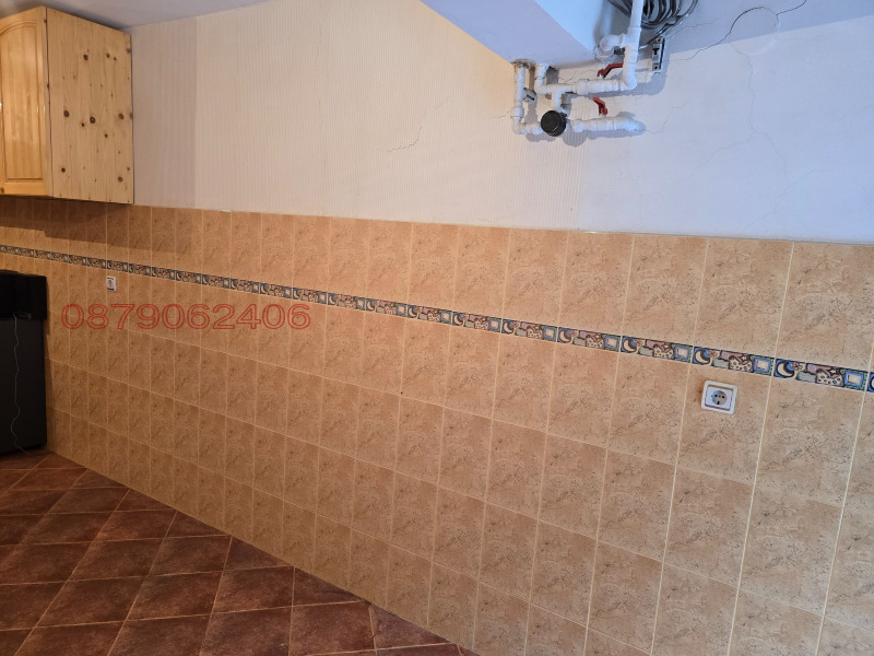 Продава ГАРАЖ, ПАРКОМЯСТО, гр. София, Карпузица, снимка 12 - Гаражи и паркоместа - 52651981