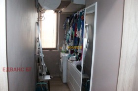 1 sovrum Slaveikov, Burgas 9