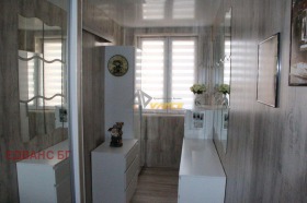 1 sovrum Slaveikov, Burgas 7