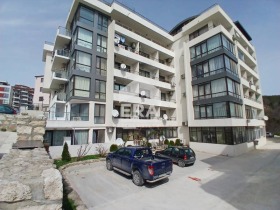 2 dormitoare Vinița, Varna