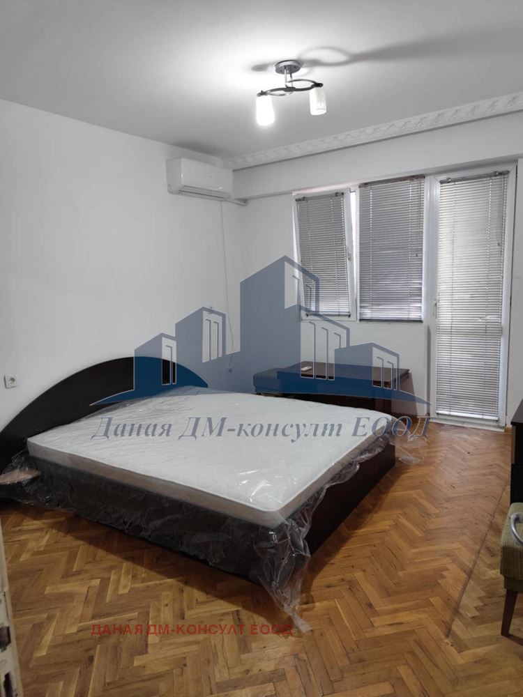 De vânzare  1 dormitor Șumen , Traciia , 64 mp | 94629887