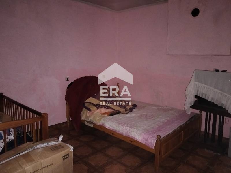 Продава КЪЩА, с. Елена, област Хасково, снимка 6 - Къщи - 49133995