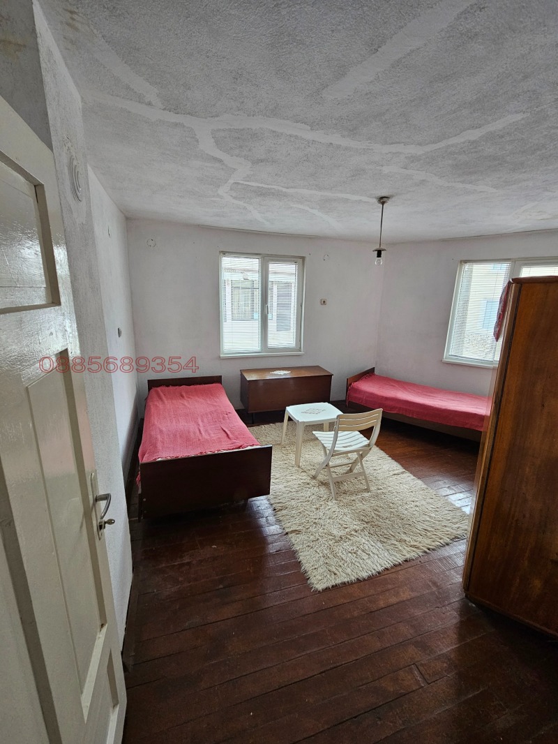 Продава  Къща област Благоевград , с. Горно Драглище , 280 кв.м | 61978332 - изображение [13]