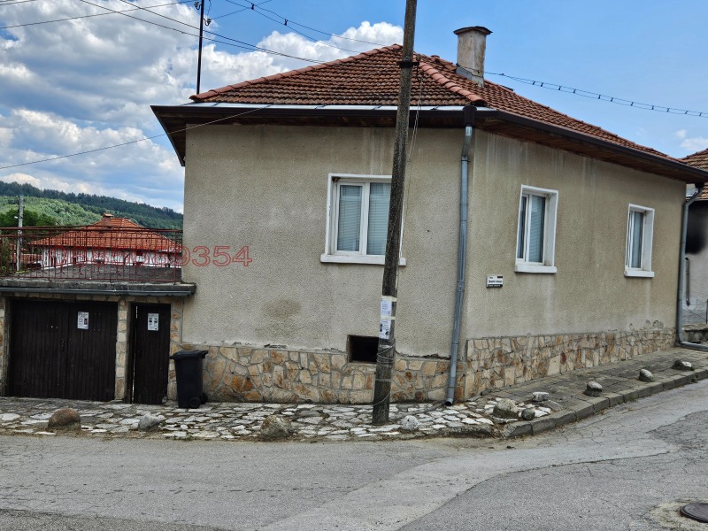 Продава  Къща област Благоевград , с. Горно Драглище , 280 кв.м | 61978332 - изображение [5]