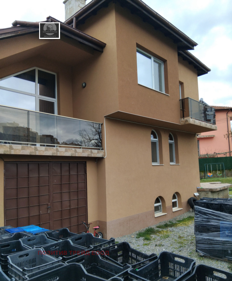 Продава КЪЩА в град Кюстендил, Герена - 235 кв.м / 300 000 € » 586 749.00 лв., ПОЗИТИВ ТРЕЙД ЕООД