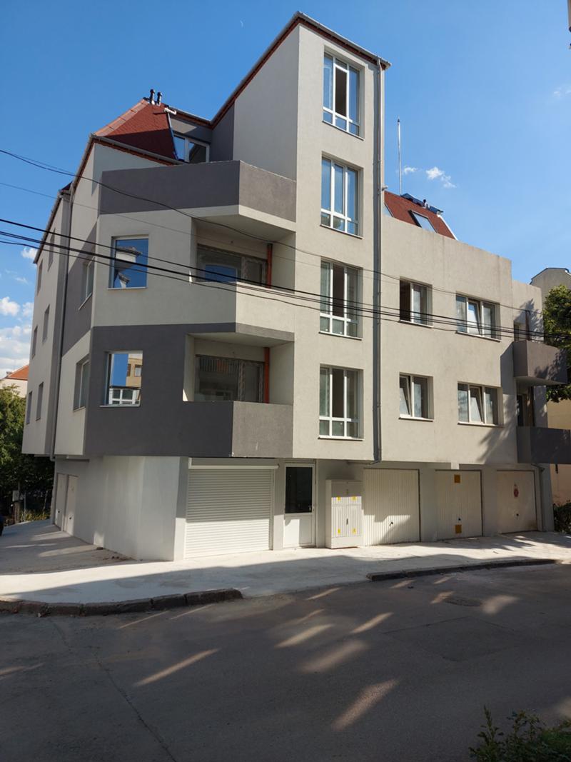 Na prodej  1 ložnice Ruse , Jalta , 65 m2 | 98743171 - obraz [2]