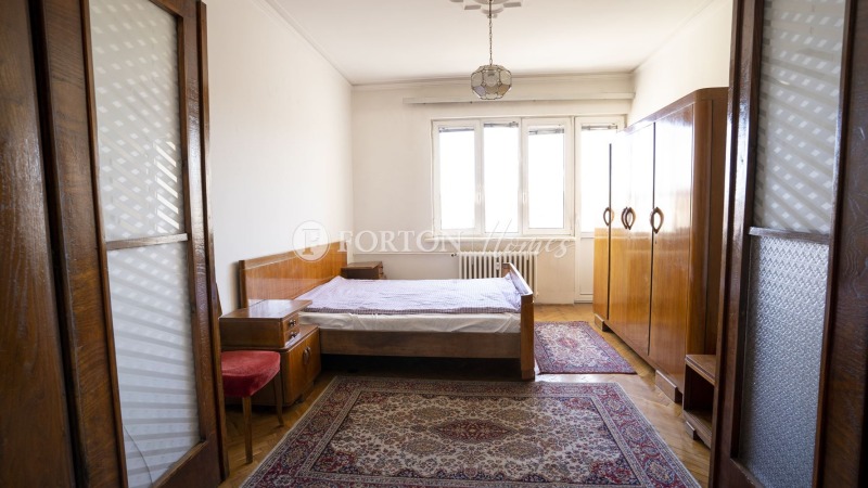 Продава 4-СТАЕН, гр. София, Център, снимка 7 - Апартаменти - 52709314