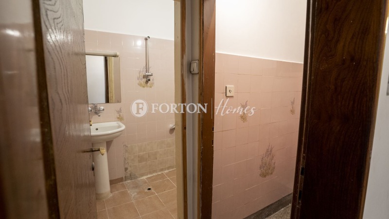 Продава 4-СТАЕН, гр. София, Център, снимка 16 - Апартаменти - 52709314