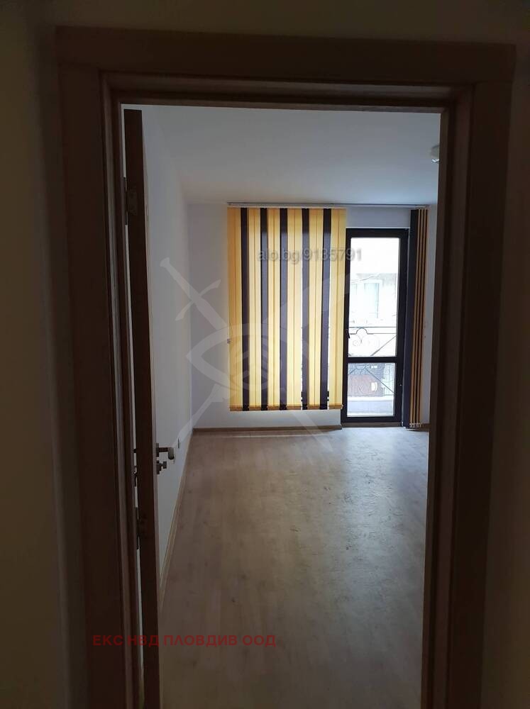 Продава ОФИС, гр. Пловдив, Кършияка, снимка 2 - Офиси - 54694082