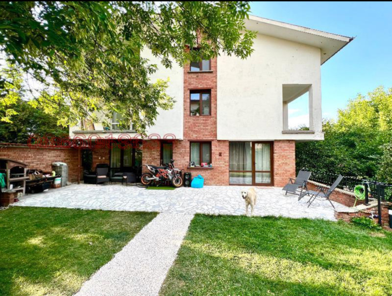 Till salu  Hus Sofia , Knjajevo , 300 kvm | 43576075