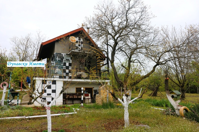 Продава ВИЛА, гр. Русе, в.з. Касева Чешма