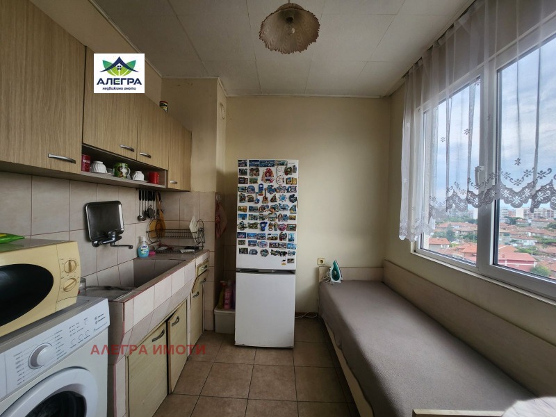 Продава  2-стаен град Пазарджик , Изток , 61 кв.м | 22372431 - изображение [2]