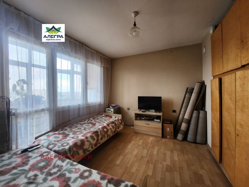 Продава  2-стаен град Пазарджик , Изток , 61 кв.м | 22372431 - изображение [3]