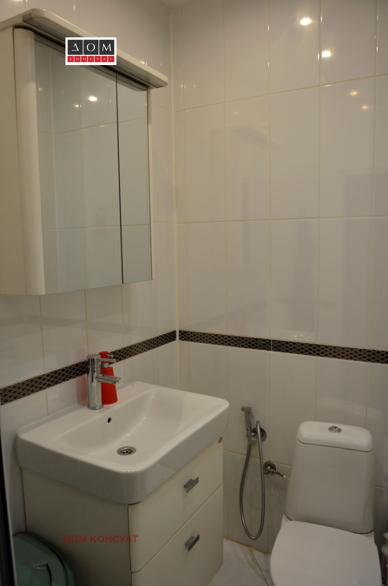 Na prodej  1 ložnice Sofia , Zona B-5 , 60 m2 | 60005680 - obraz [15]