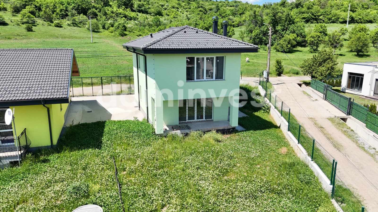 Продава КЪЩА, с. Драгичево, област Перник, снимка 2 - Къщи - 54744480