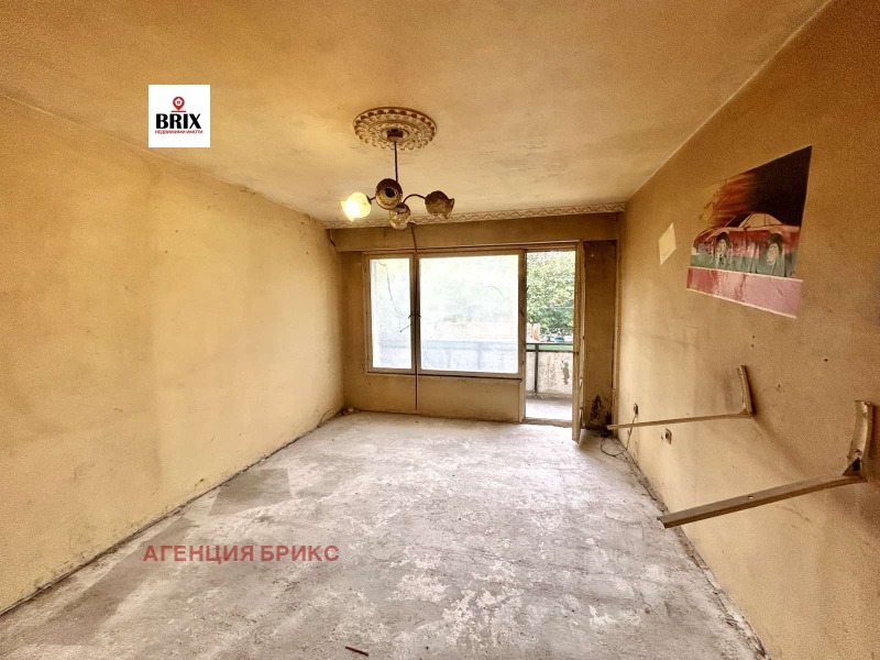 Продава  1-стаен град Русе , Родина 1 , 41 кв.м | 48301229