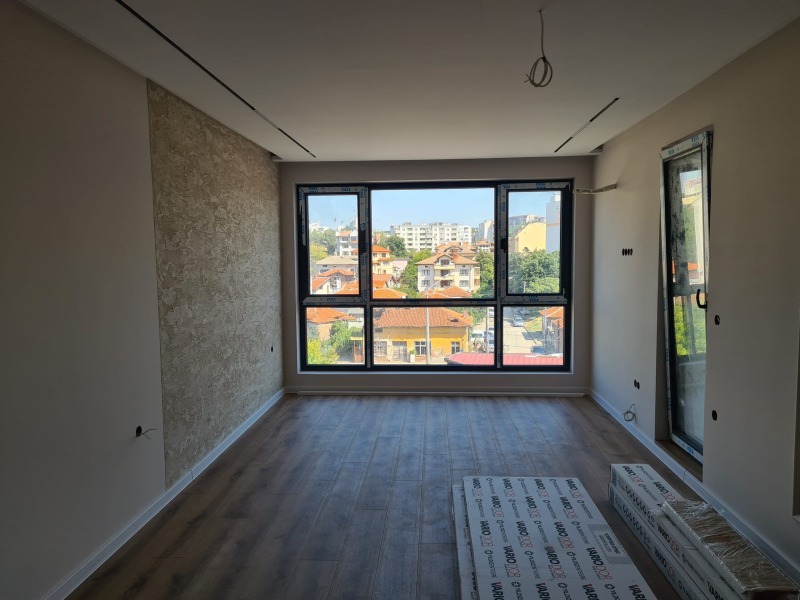 Продава  2-стаен град Хасково , Любен Каравелов , 68 кв.м | 82097941 - изображение [6]