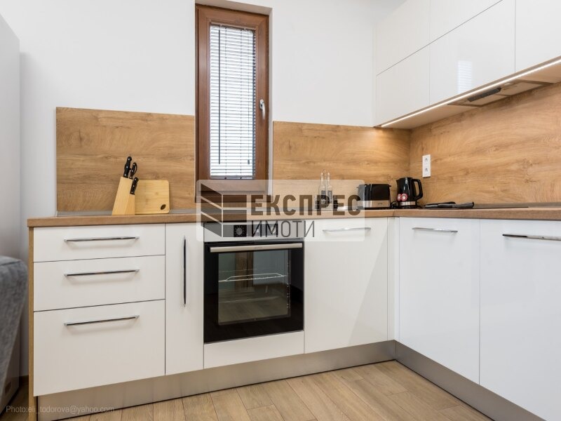 Продава 3-СТАЕН, гр. Варна, м-т Горна Трака, снимка 2 - Апартаменти - 52693737