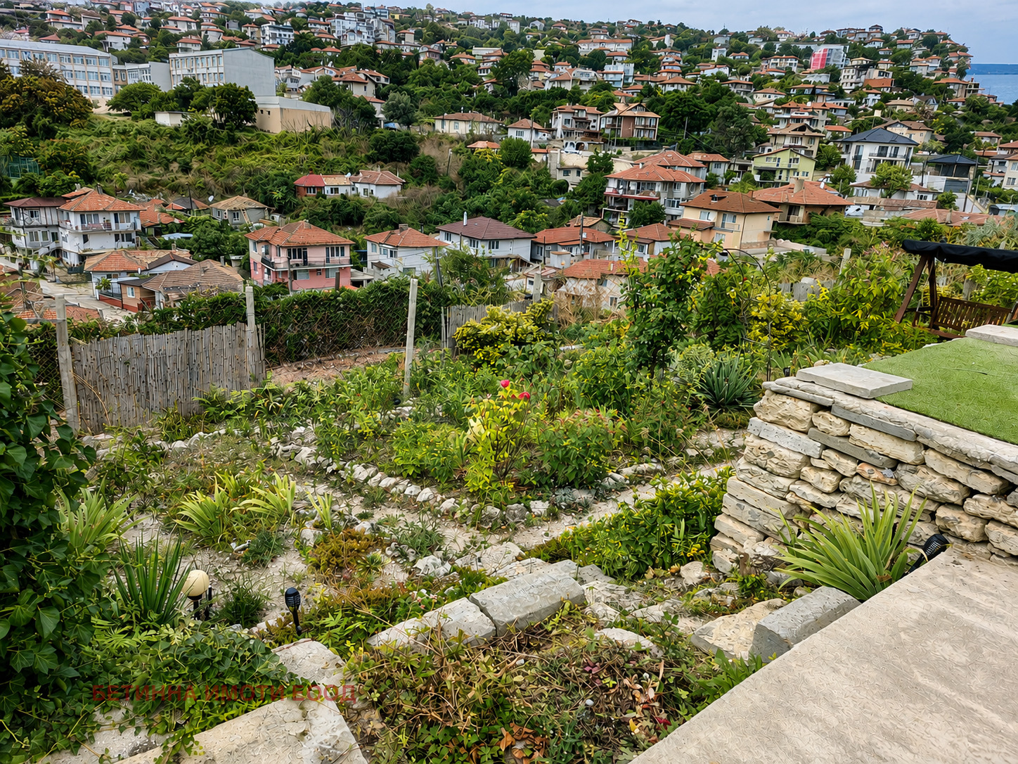 Продава КЪЩА, гр. Балчик, област Добрич, снимка 15 - Къщи - 55930895