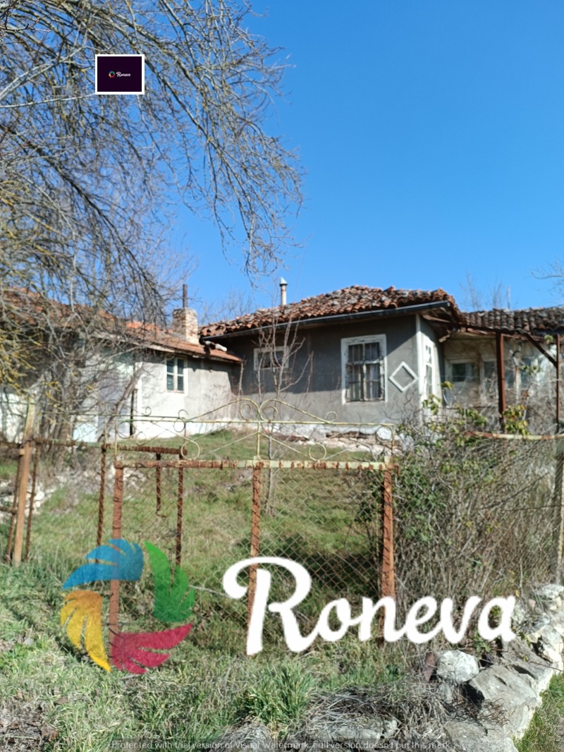 Продава КЪЩА в област Варна, с. Ботево - 120 кв.м / 24 999 € » 48 893.79 лв., РОНЕВА