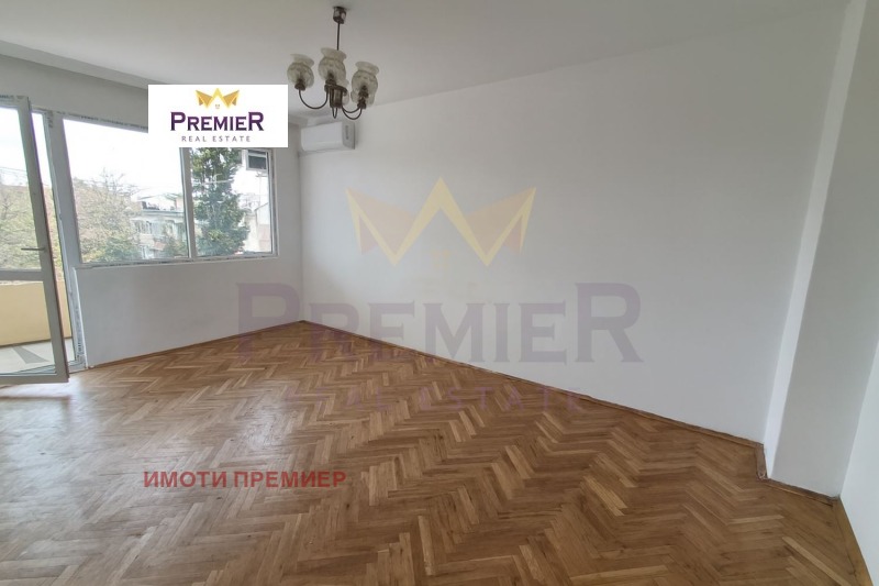 Продава 3-СТАЕН, гр. Варна, Базар Левски