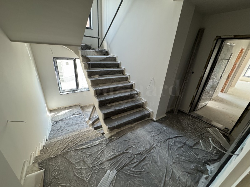 Продава 4-СТАЕН, гр. Варна, Бриз, снимка 4 - Апартаменти - 53139048