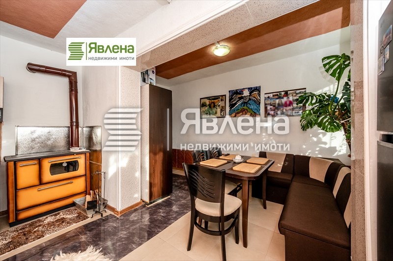 Продава ЕТАЖ ОТ КЪЩА, гр. Перник, Църква, снимка 13 - Етаж от къща - 52958795