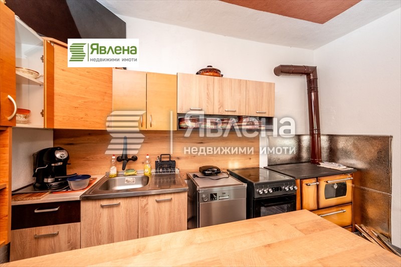 Продава ЕТАЖ ОТ КЪЩА, гр. Перник, Църква, снимка 16 - Етаж от къща - 52958795