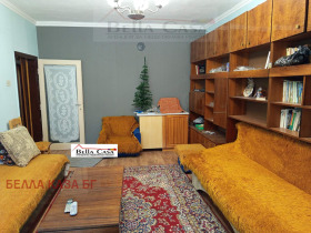 3 dormitoare Țentâr, Dobrici
