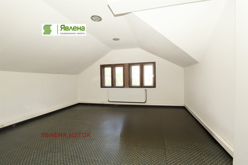 Eladó  3 hálószobás Sofia , Doktorski pametnik , 140 négyzetméter | 80471355 - kép [8]