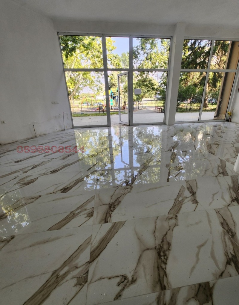 Продава БИЗНЕС ИМОТ, гр. Русе, Широк център