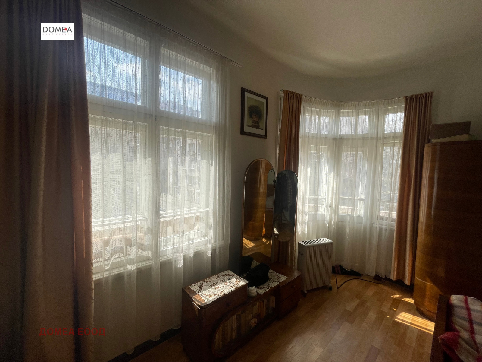 Продава МНОГОСТАЕН, гр. Бургас, Център, снимка 2 - Апартаменти - 54493527