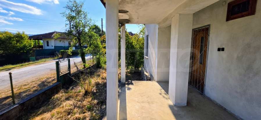Продава КЪЩА, с. Орешене, област Ловеч, снимка 9 - Къщи - 55804189