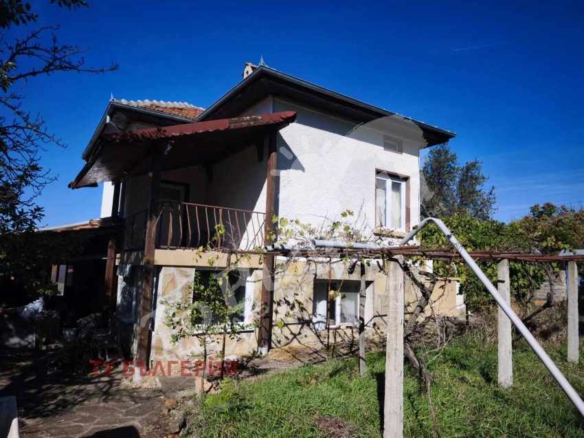 Продава КЪЩА, с. Горско ново село, област Велико Търново