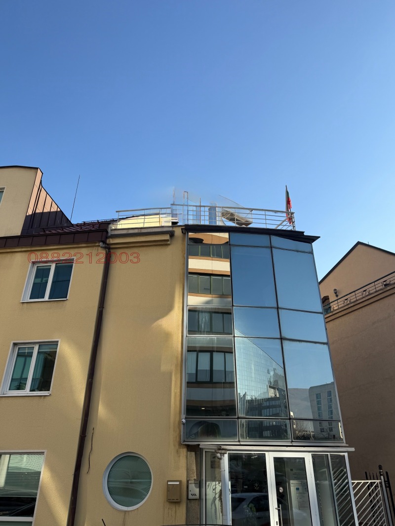 Продава САМОСТОЯТЕЛНА СГРАДА в град София, Манастирски ливади - 560 кв.м / 899 999 € » 1 760 245.04 лв.