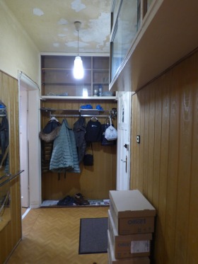 1 chambre Doktorski pametnik, Sofia 13